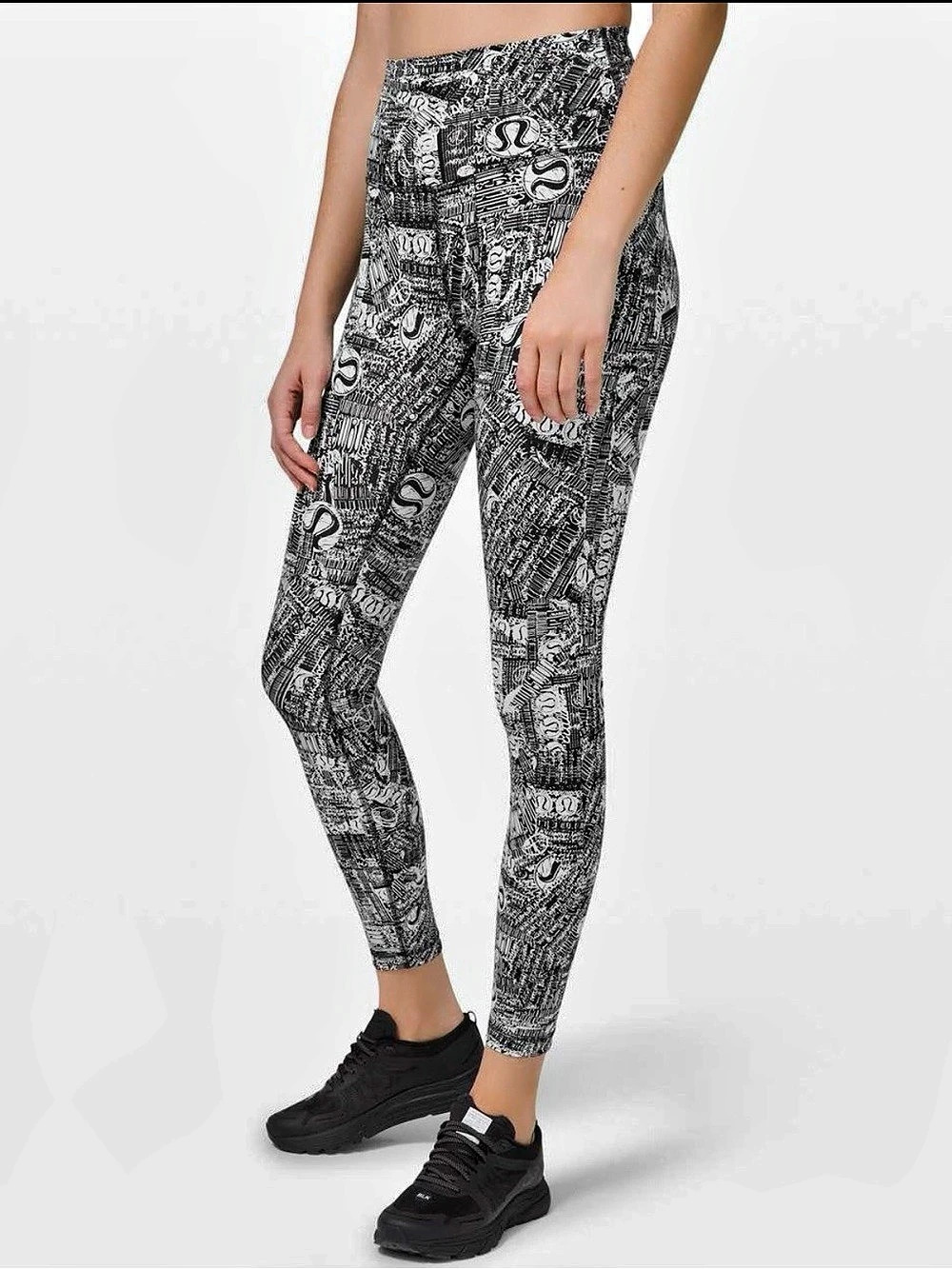 lululemon Wunder Train High-Rise Tight 25" Hard to find 🦄